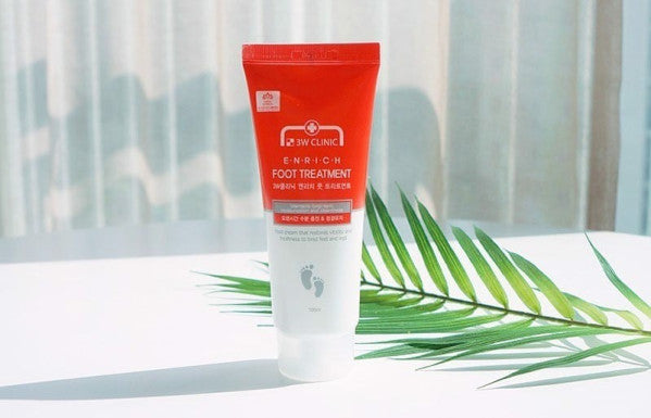 Kem dưỡng da chân 3W Clinic Enrich Foot Treatment 100ml